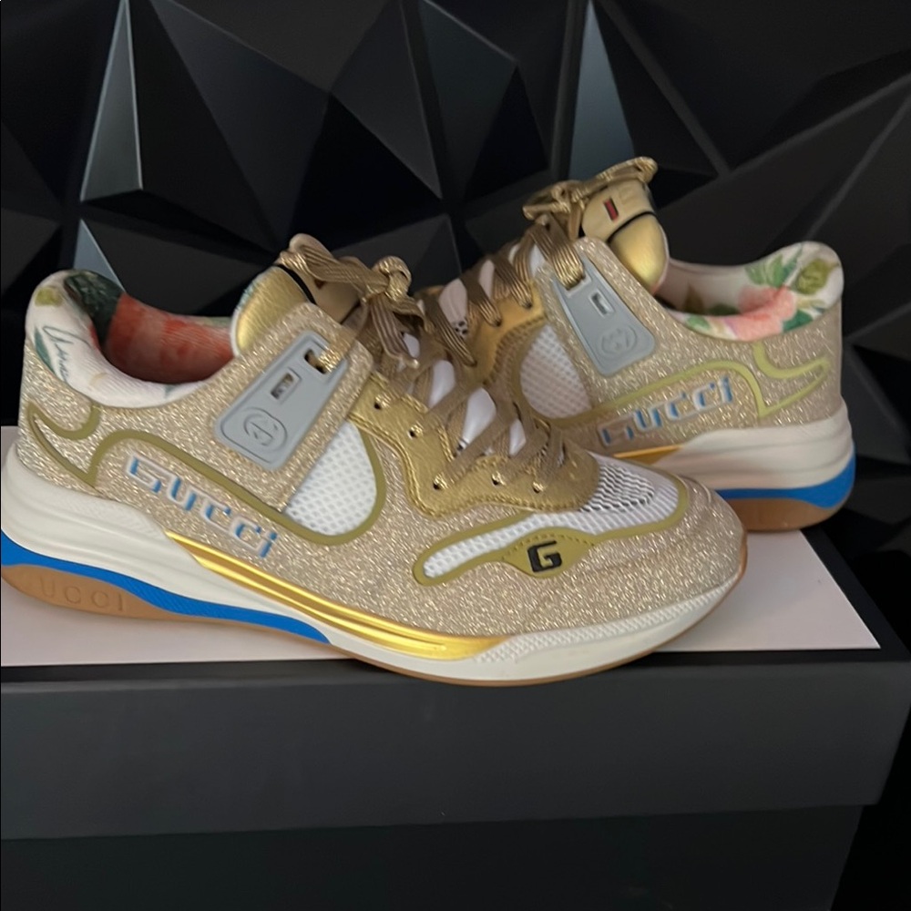 Gucci Gold Sneakers - Picture 5 of 7